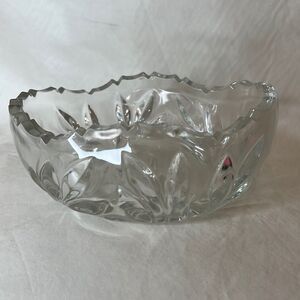 Crystal Serving Dining Trinket Vanity Dish Frosted Petal Leaf Starburst Design